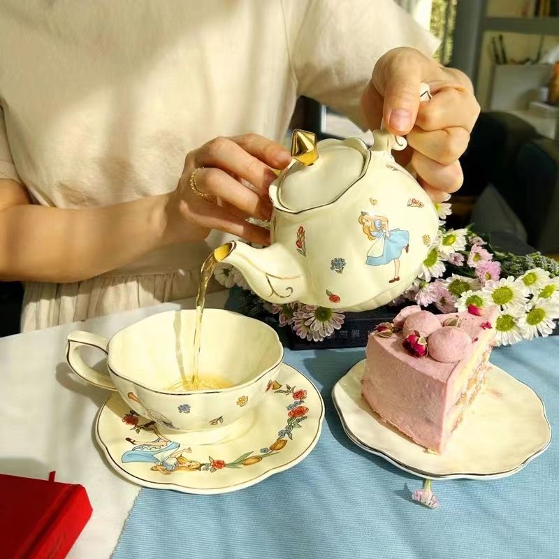 Coffee Tea Gift - طقم شاي وقهوة سيراميك أليس بتصميم