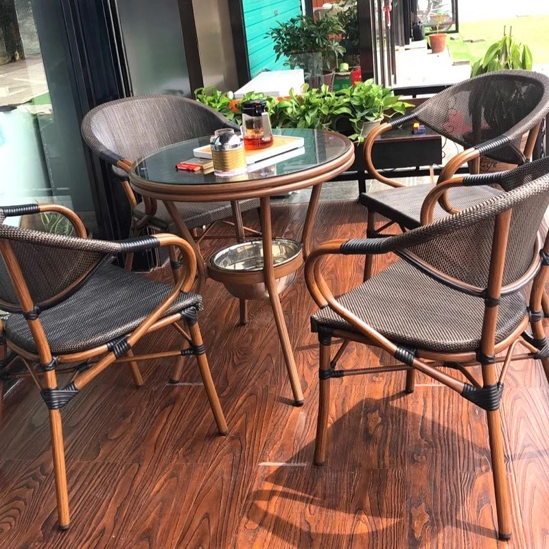 في الهواء الطلق حديقة الروطان  - مراجعة Coffee Tea Garden وسعره