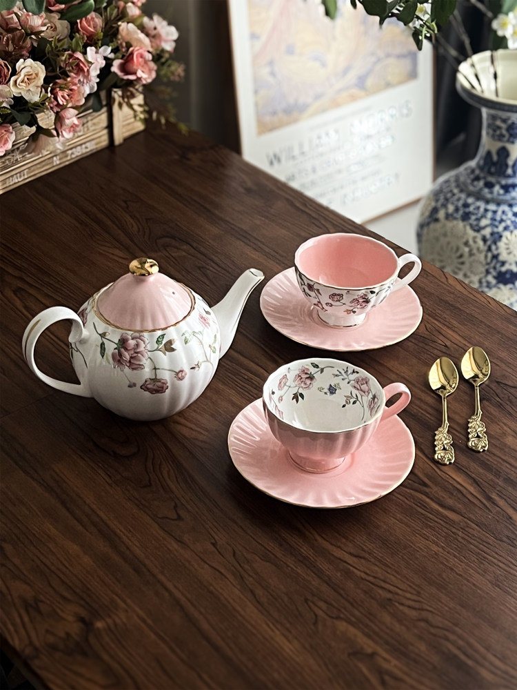 طقم أكواب قهوة بسيط على الطراز - مراجعة Coffee Tea Gift وسعره