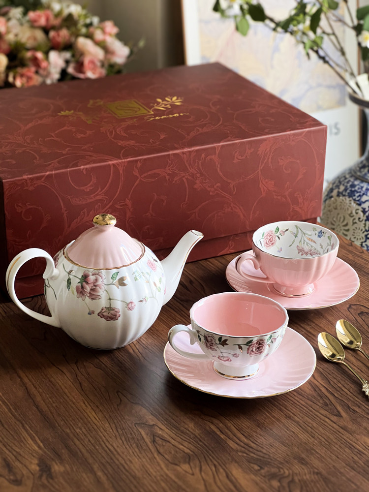 طقم أكواب قهوة بسيط على الطراز - مراجعة Coffee Tea Gift وسعره