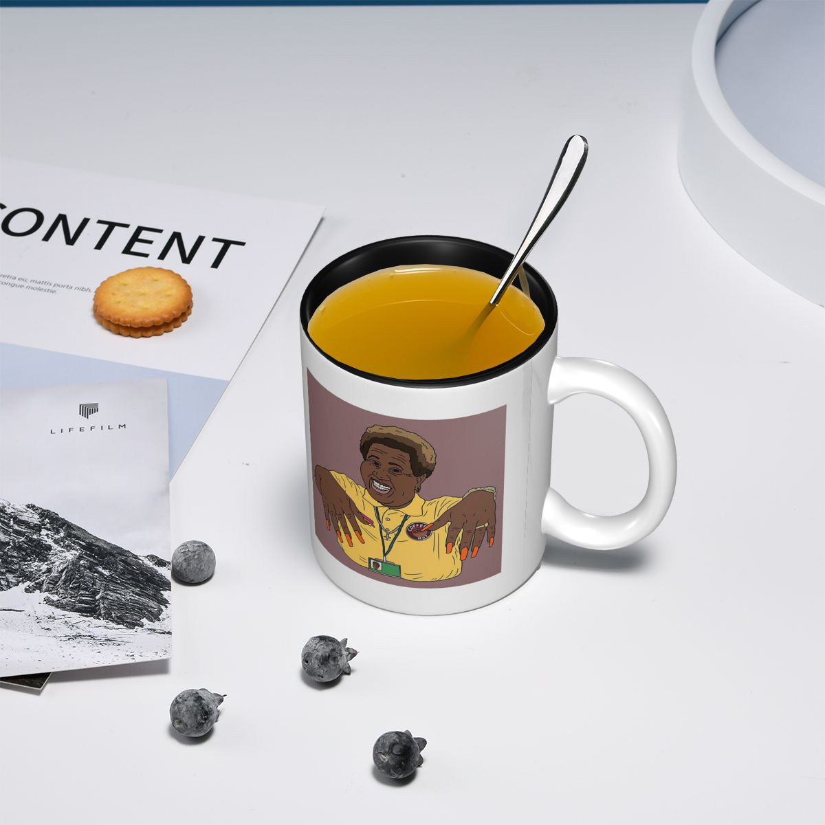 كوب سيراميك مضحك بتصميم 'اتمسي - مراجعة Coffee Tea You And Me وسعره