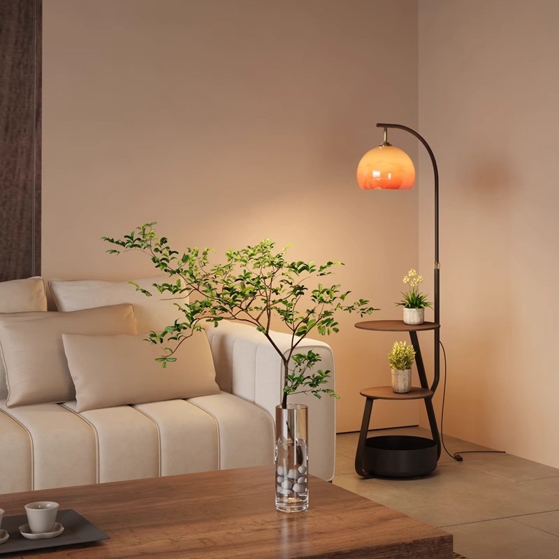 مصباح أرضي، طاولة جانبية عتيقة - مراجعة Coffee & Tea Phúc Long وسعره