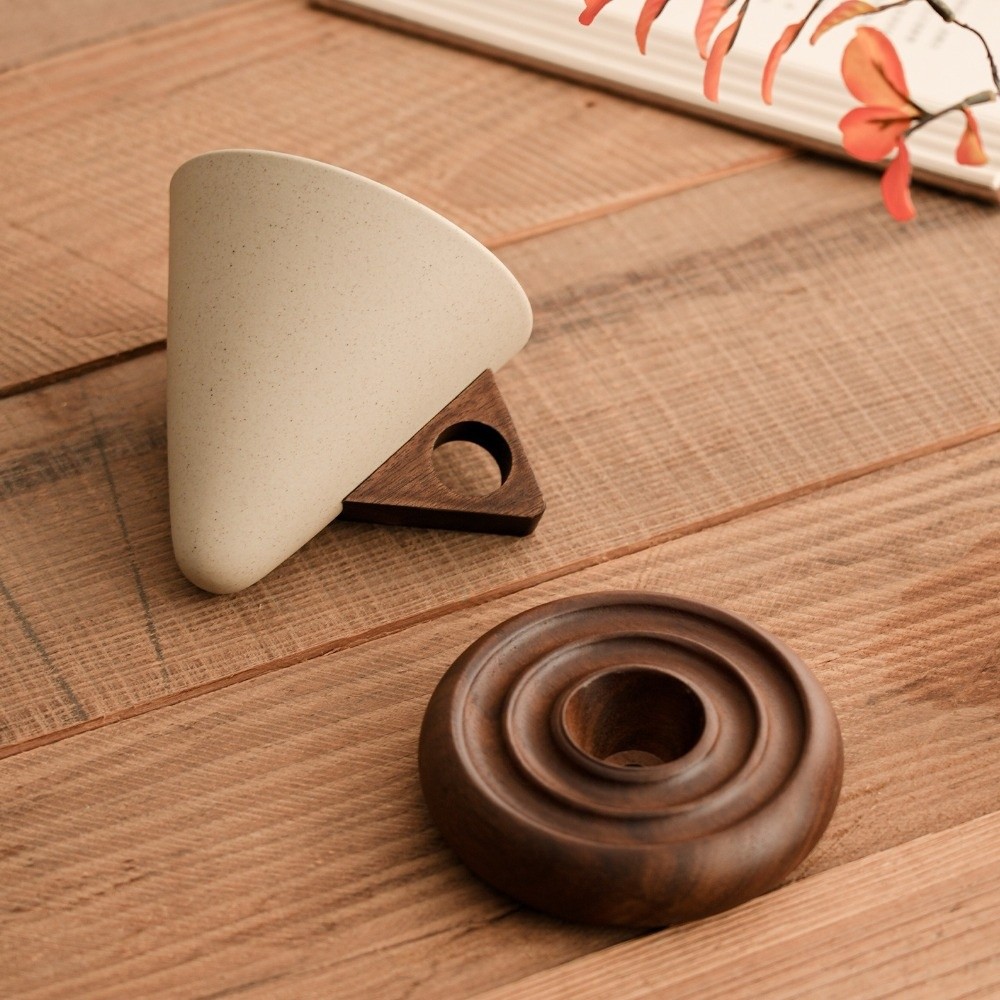 كوب سيراميك خشن مثلث الشكل بتص - مراجعة Coffee Tea Stand وسعره