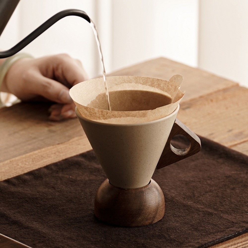 كوب سيراميك خشن مثلث الشكل بتص - مراجعة Coffee Tea Stand وسعره