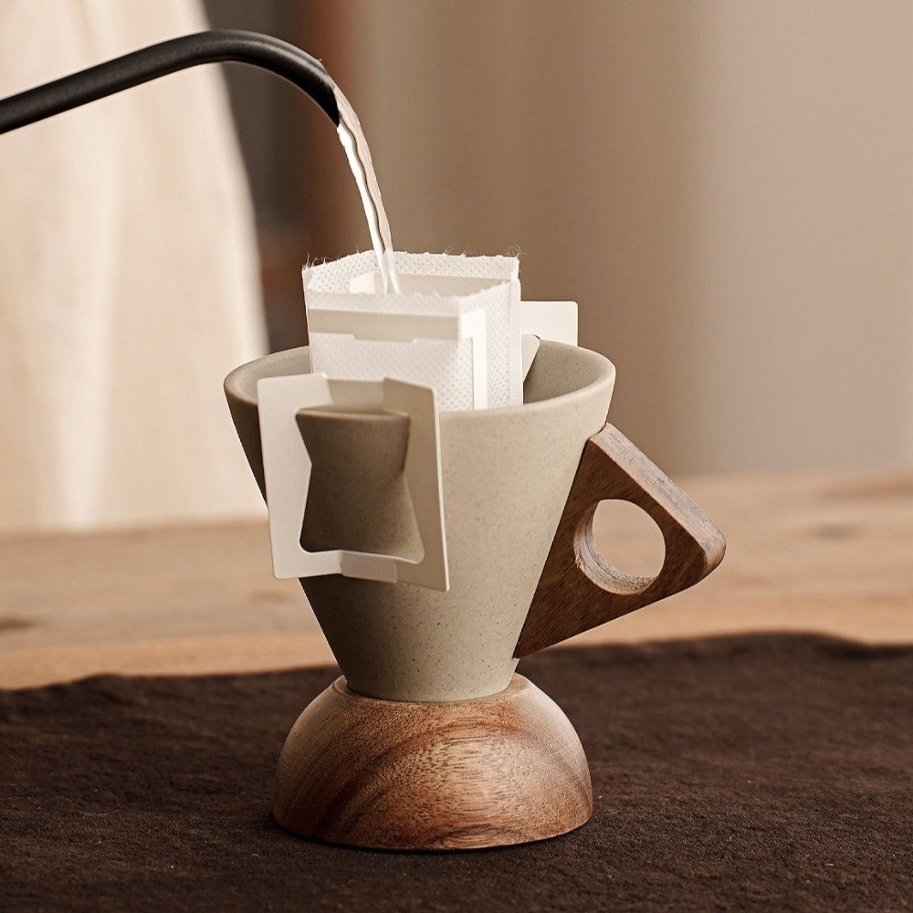 كوب سيراميك خشن مثلث الشكل بتص - مراجعة Coffee Tea Stand وسعره