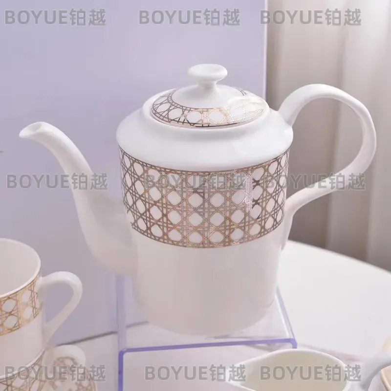 طقم فناجين قهوة فاخر من الخزف  - مراجعة Coffee Tea Gift وسعره